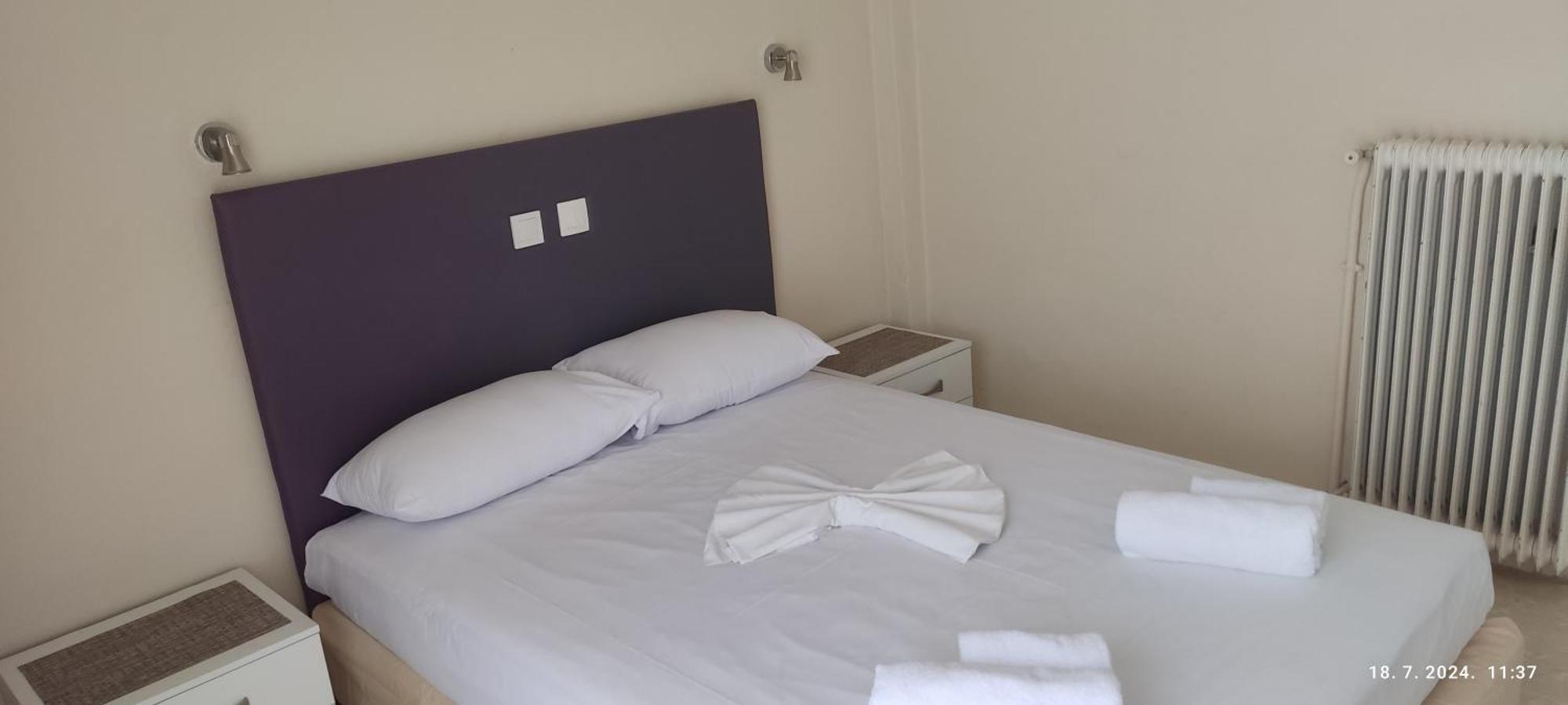Pantheon Hall Hotel Mesongi Luaran gambar