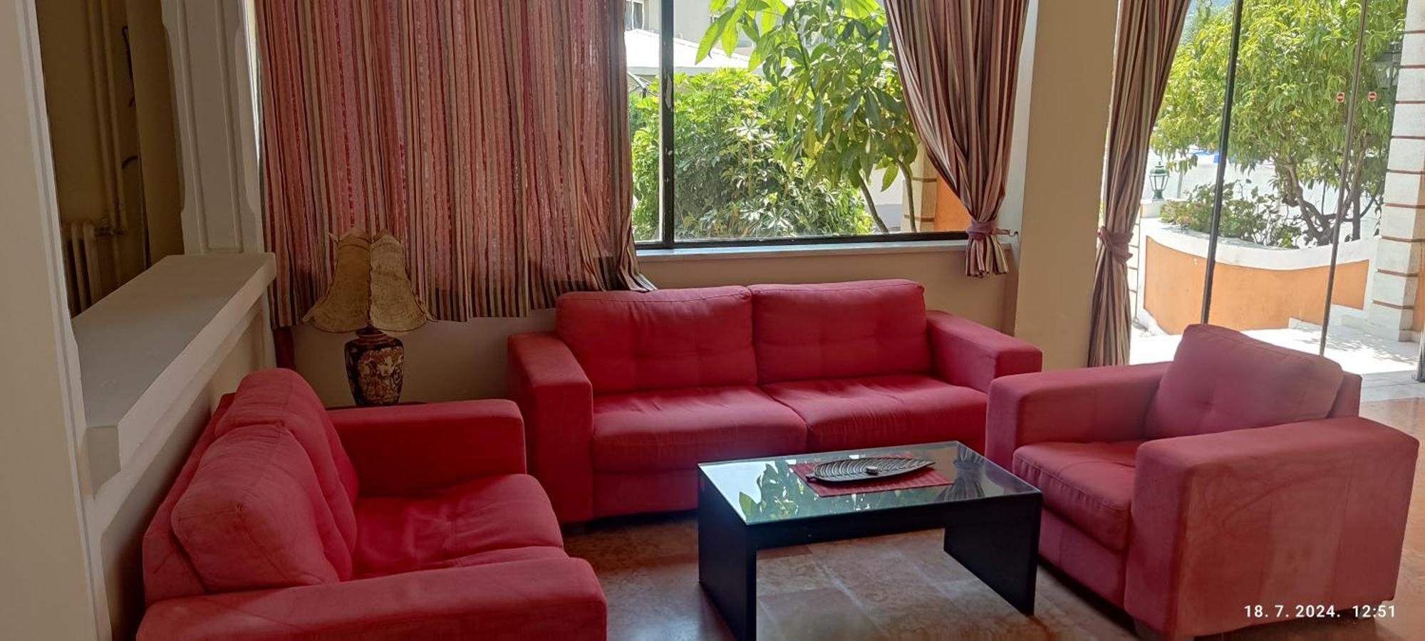 Pantheon Hall Hotel Mesongi Luaran gambar